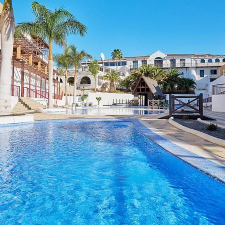 Amarilla Apartment