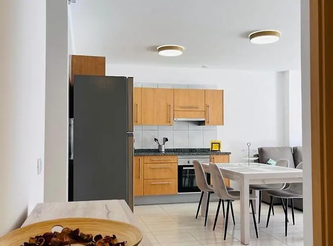 Amarilla سان ميغيل ذي أبونا