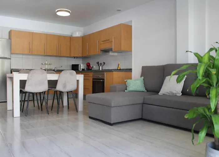 Amarilla * سان ميغيل ذي أبونا